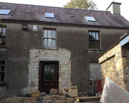 Front of thehouse with new door
